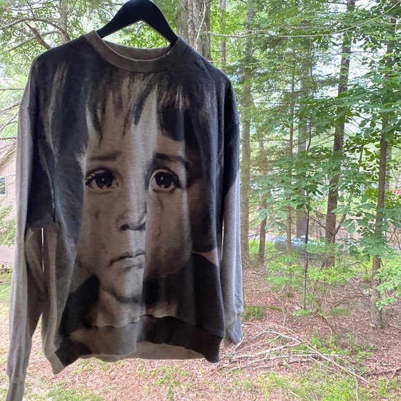 CRY ME A RIVER - Picture 6 of 6